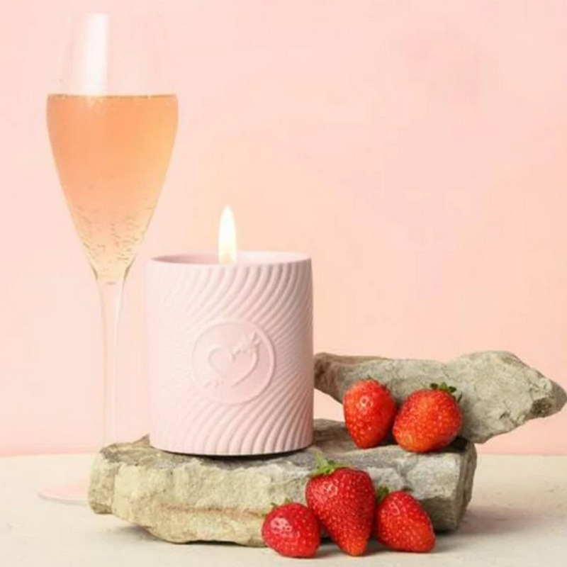 Vela de Masaje Fresas y Champagne 820 ml