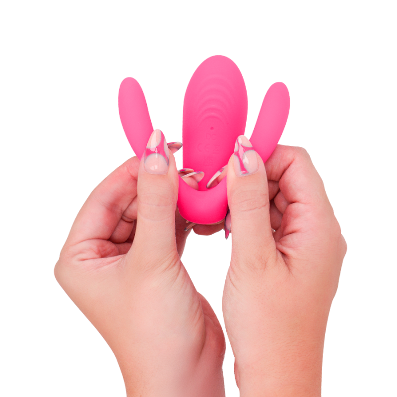 Julia Vibrador y Estimulador de Pinzas con Control Remoto