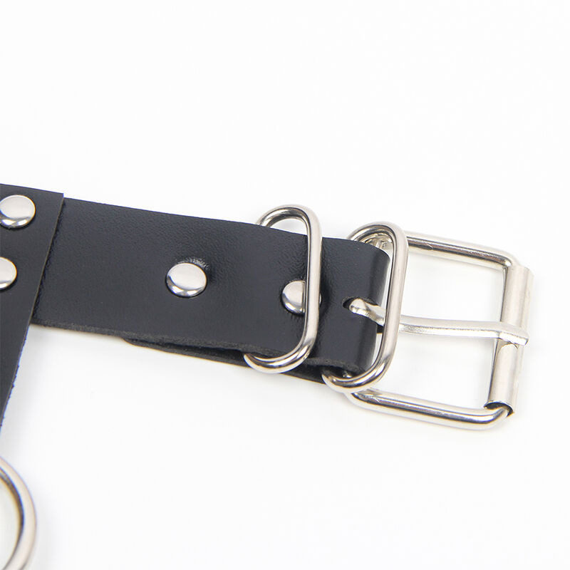 Arnés Sujetador y Collar con Cadenas