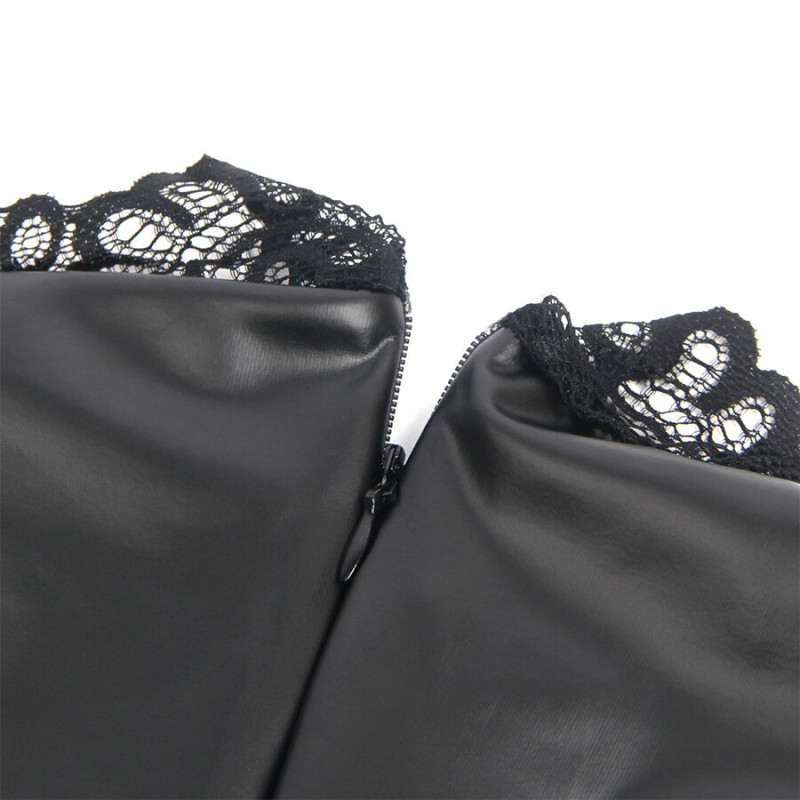 Vestido de Cuero con Cuello de Encaje Negro