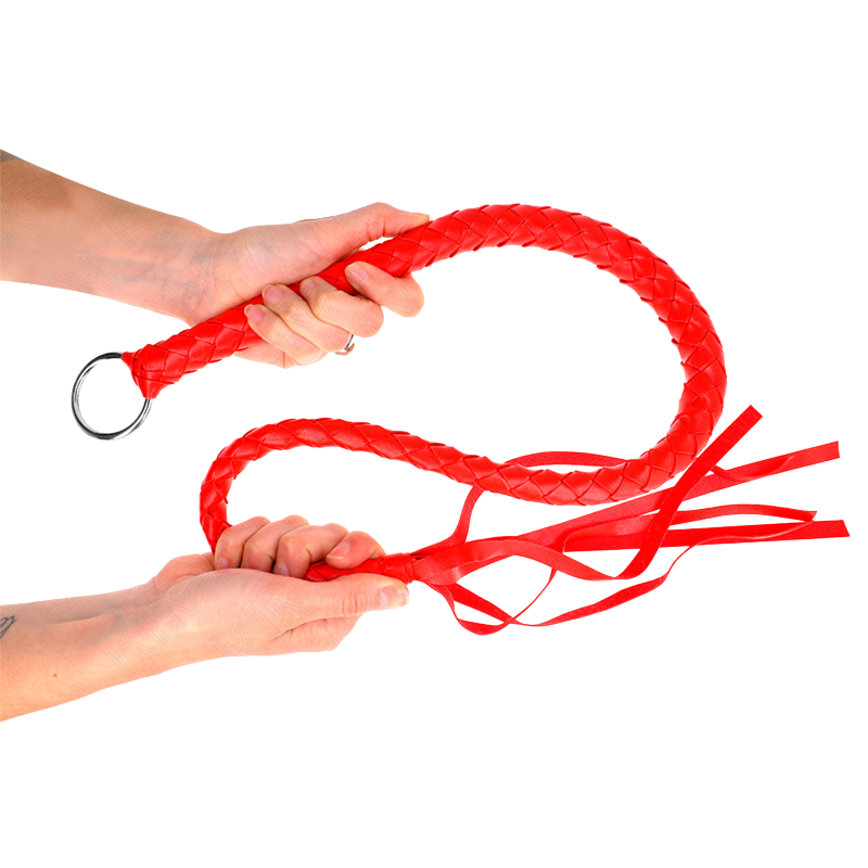 Látigo de Serpiente con Anillo de Mano Rojo
