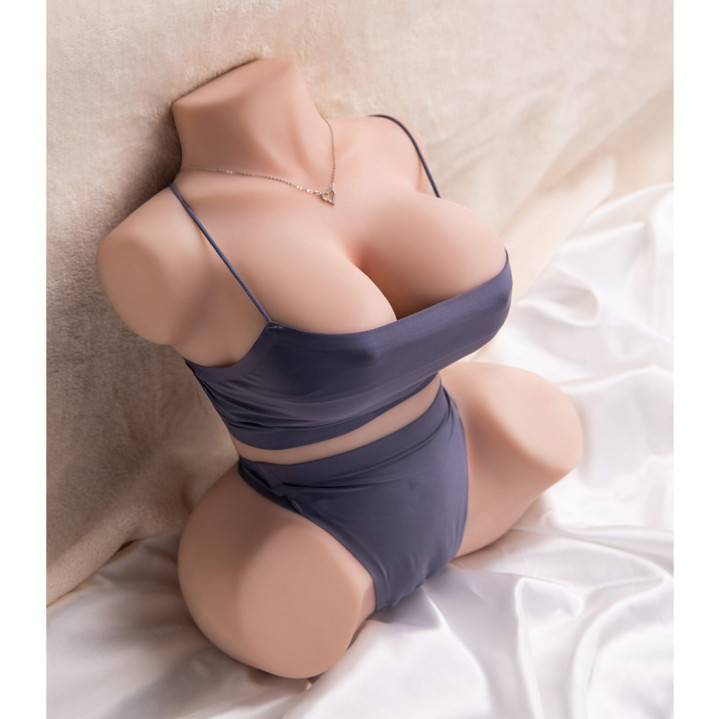 Bella Torso Super Real de TPE